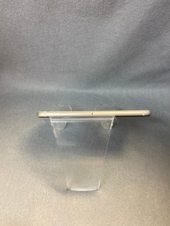 ���ʡ������ǡ�SIM�ե꡼��iPhoneSE���軰�塡 64GB���������饤�ȿ�