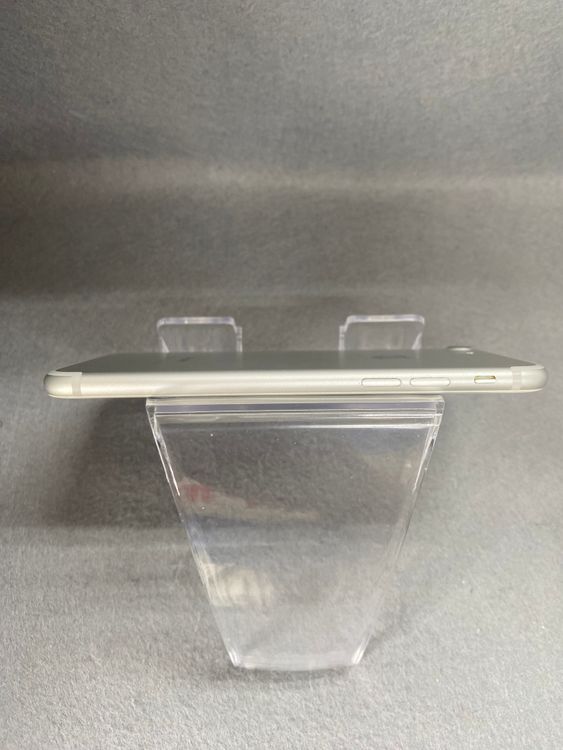 ���ʡ������ǡ�SIM�ե꡼��iPhone7 128GB ����С���