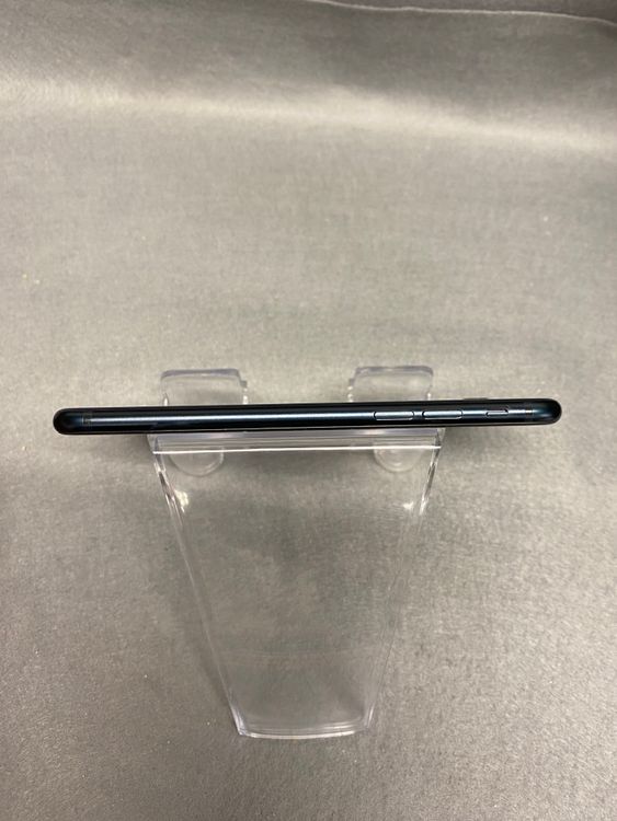 ���ʡ��������ʡ�SIM�ե꡼��iPhone SE�軰���塡64GB �ߥåɥʥ��ȿ�