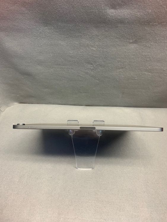 ���� ������ iPad Air ��5���� 10.9����� 64GB Wi-Fi�� ���ڡ������졼��