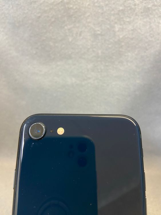 ���ʡ������ǡ�SIM�ե꡼��iPhone SE ��3���� 128GB �֥�å���