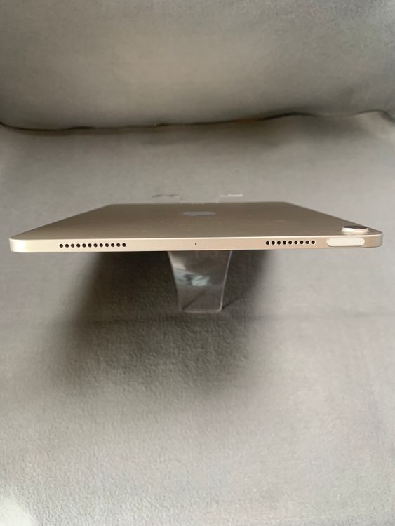 超美品 iPad Air5(M1) 10.9インチ 256GB Wi-Fi版 スターライト色