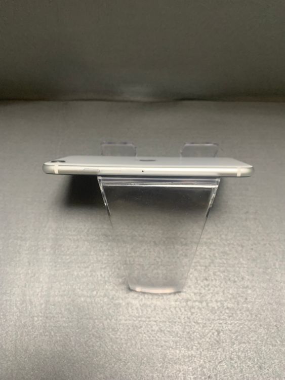 ���� ������ SIM�ե꡼ iPhoneSE ��2���� 64GB �ۥ磻�ȿ�