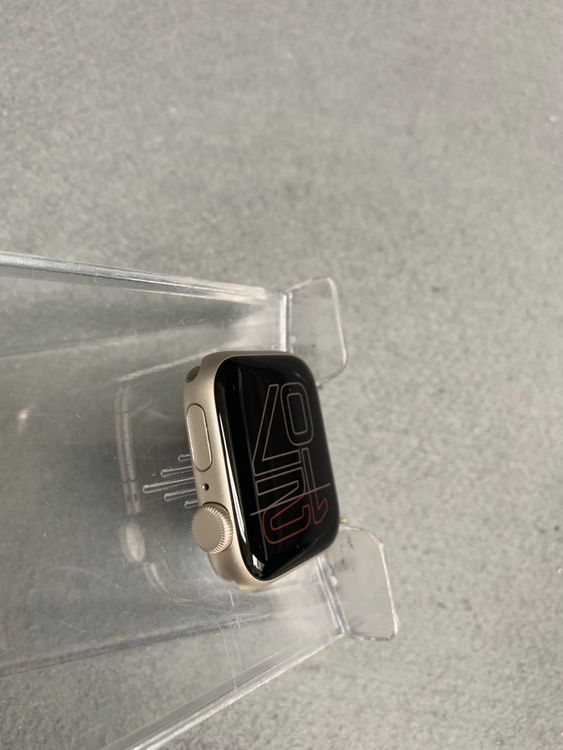 Ķ���� Apple Watch SE ��3���� 64GB GPS��ǥ� 40mm �������饤��