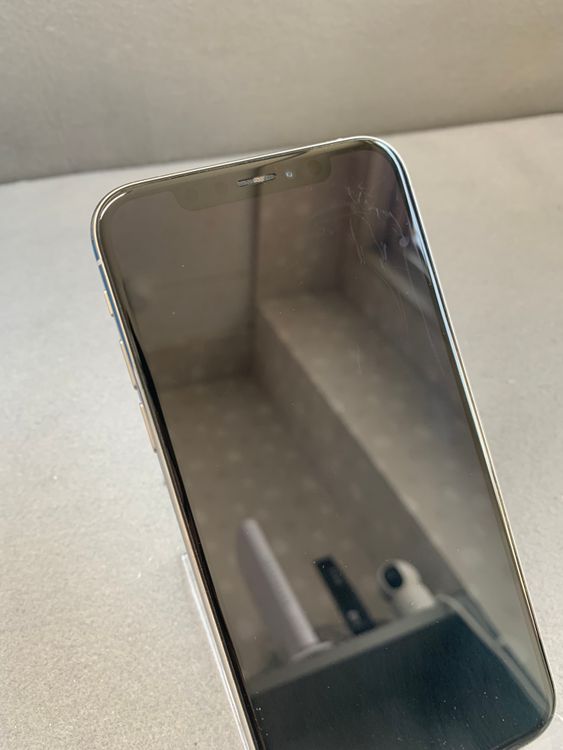 ���� ������ SIM�ե꡼ iPhoneXS 64GB ����С���
