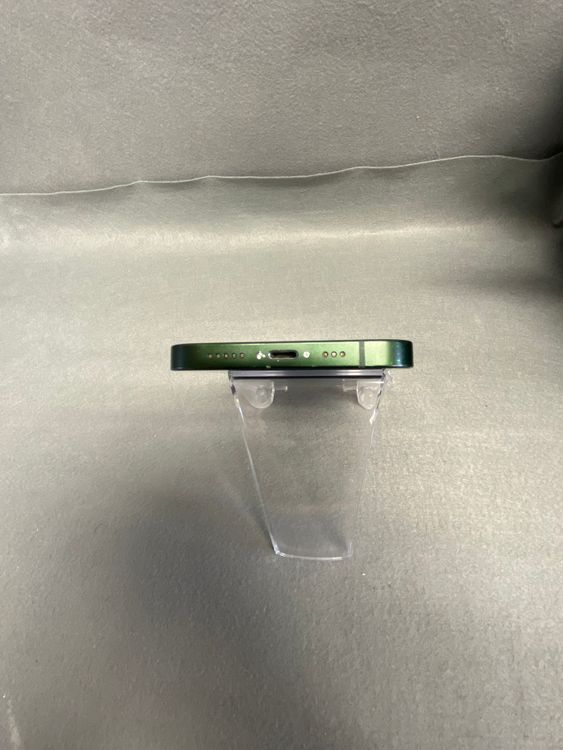 ���ʡ������ǡ�SIM�ե꡼��iPhone13 256GB ���꡼��