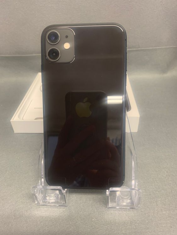 ���ʡ������ǡ�sim�ե꡼��iPhone11 64GB �֥�å���
