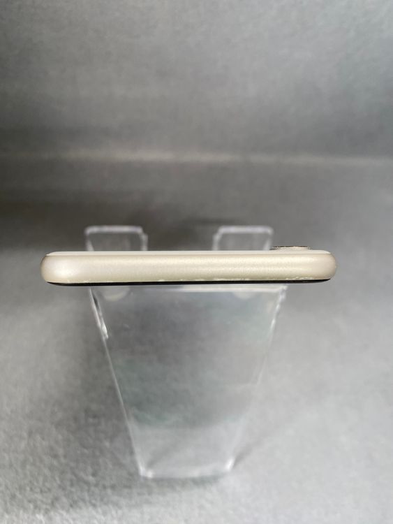 ��š������ǡ�SIM�ե꡼��iPhoneSE����3���� 64GB���������饤�ȿ�
