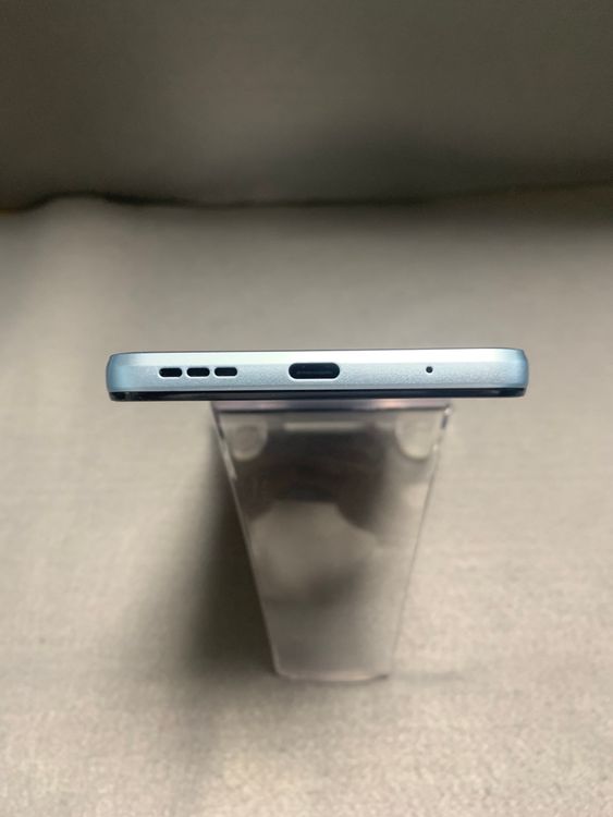 美品 SIMフリー  MOTOROLA e32(s) 8GB ROM 64GB ミスティブルー色