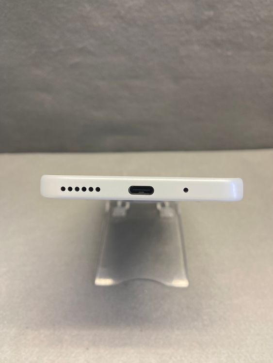 Ķ���� SIM�ե꡼ Libero 5G IV 128GB A302ZT �ۥ磻�ȿ�