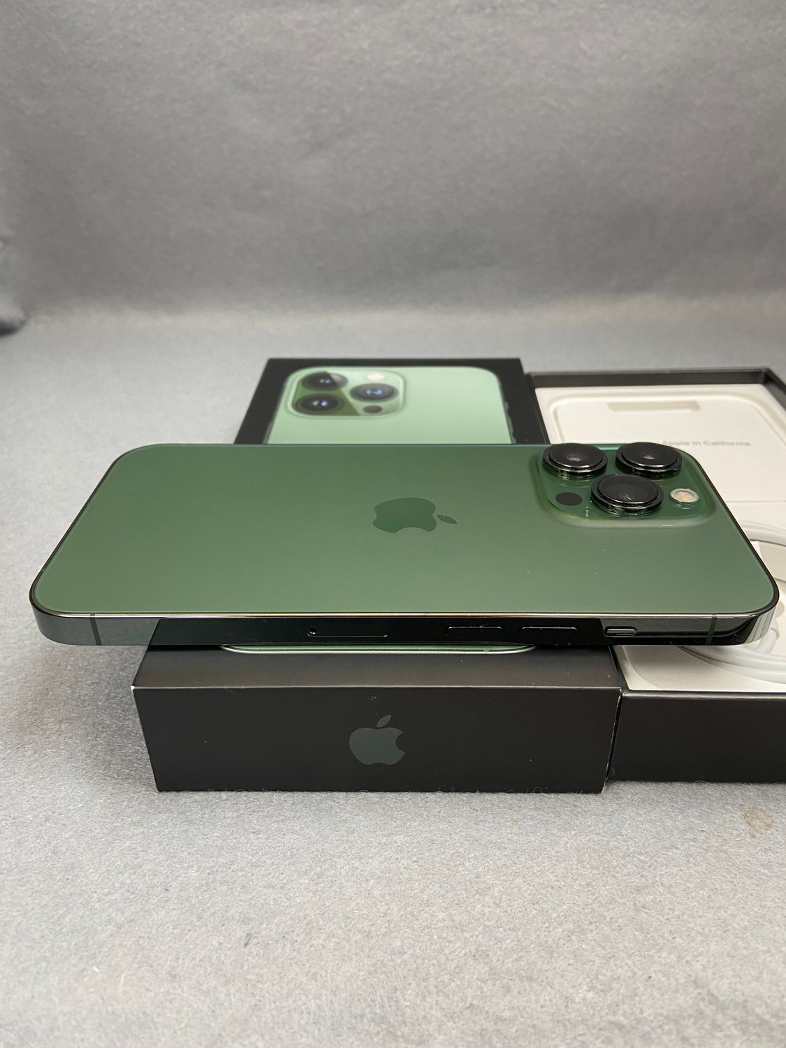ムスビー｜超美品 国内版 SIMフリー iPhone13 Pro 128GB アルパインク