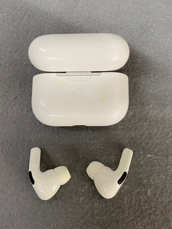 ���ʡ�AirPods Pro ������塡�ۥ磻�ȿ�