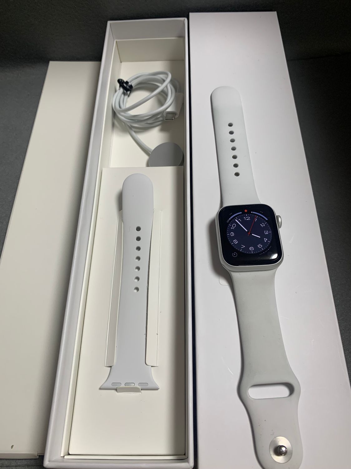 美品】Applewatch SE第2世代 美品】Applewatch SE第2世代