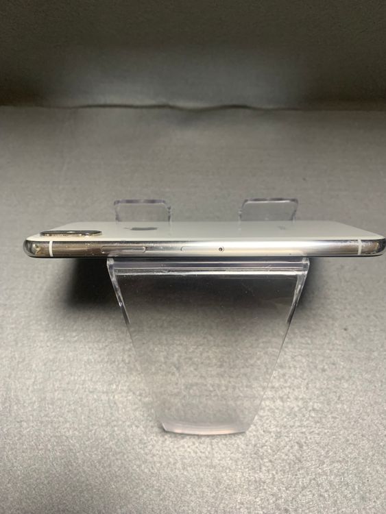 ���� ������ SIM�ե꡼ iPhoneXS 64GB ����С���