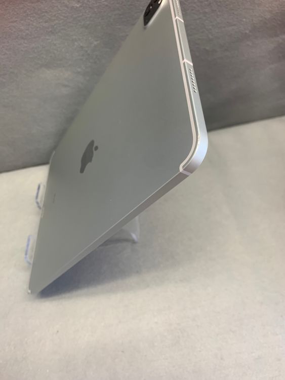 ���� SIM�ե꡼ iPad Pro 11����� ��3���� 256GB Cellular ����С�