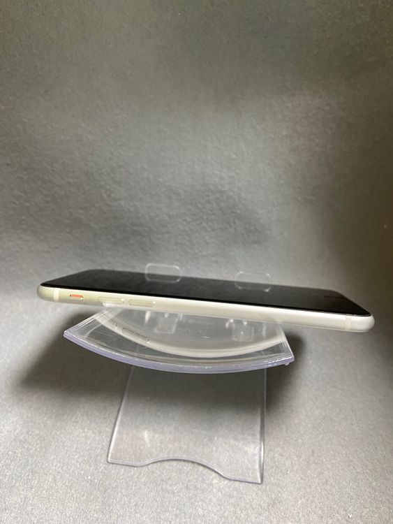   SIMե꡼ iPhoneSE 2 64GB ۥ磻ȿ