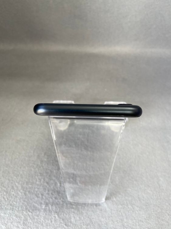 Ķ���ʡ������ǡ�SIM�ե꡼��iPhoneSE��3���� 64GB �ߥåɥʥ��ȿ�