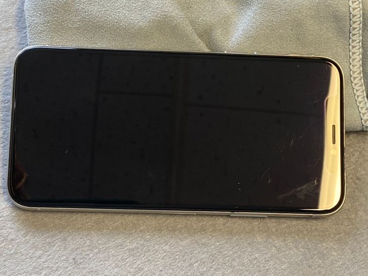 ������š������ǡ�SIM�ե꡼��iPhoneXs 64GB ����С���