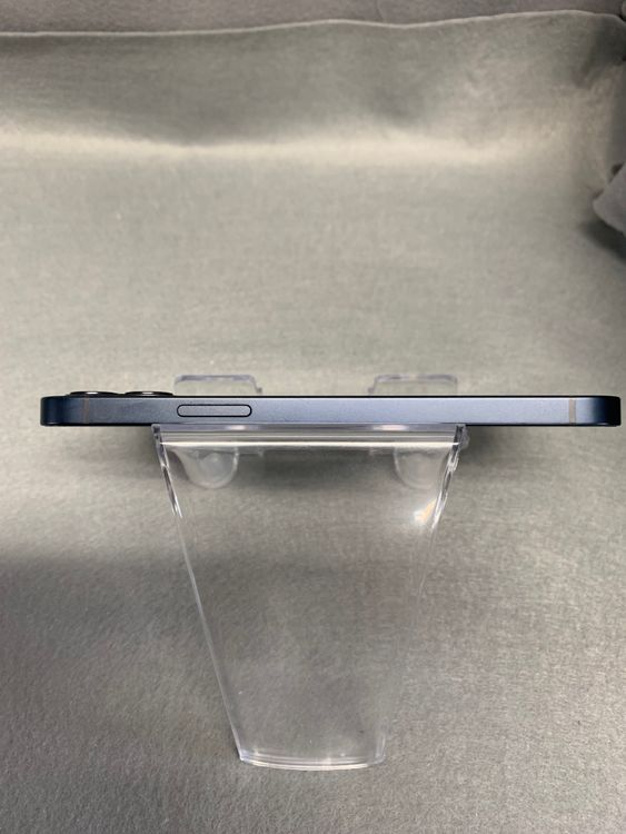 ���ʡ������ǡ�SIM�ե꡼��iPhone12 128GB �֥�å���