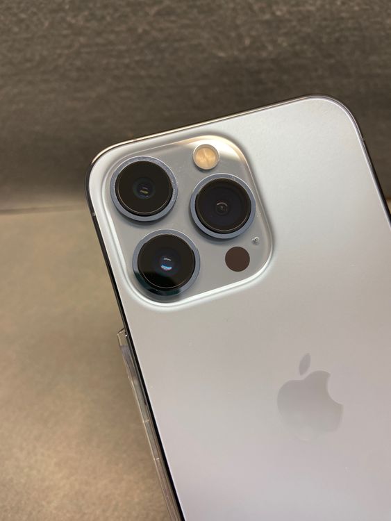 Ķ���ʡ������ǡ�SIM�ե꡼��iPhone13 Pro 256GB ������֥롼��