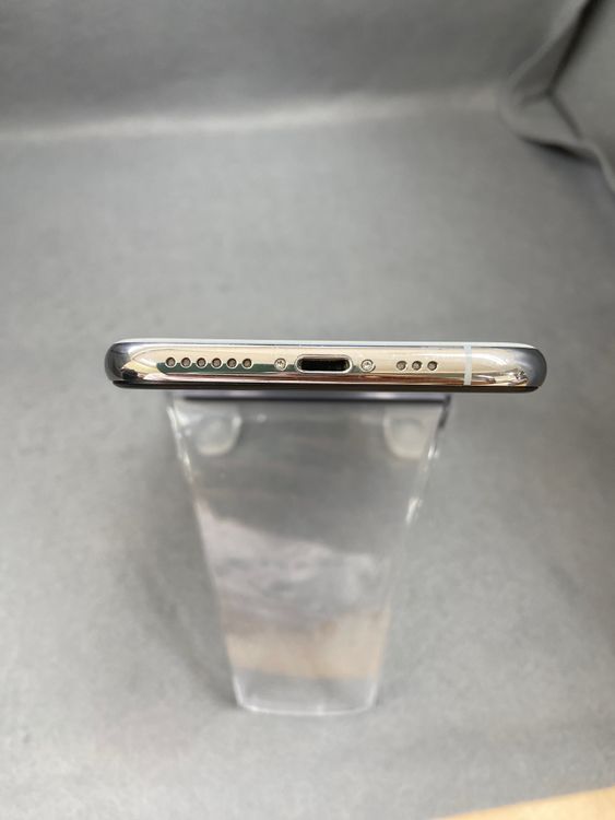 ���� ������ SIM�ե꡼ iPhoneXS 64GB ����С���