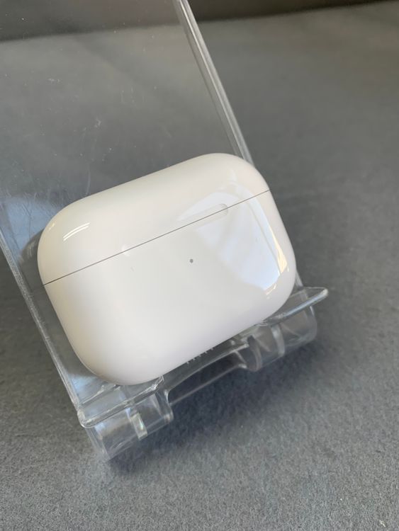 ���� AirPods Pro ��1���塡MagSafe Charging Case���ۥ磻�ȿ�
