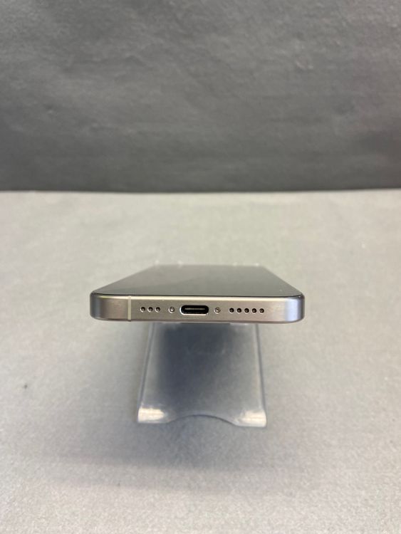 Ķ���� Apple���ȥ��� SIM�ե꡼ iPhone15 Pro 256GB