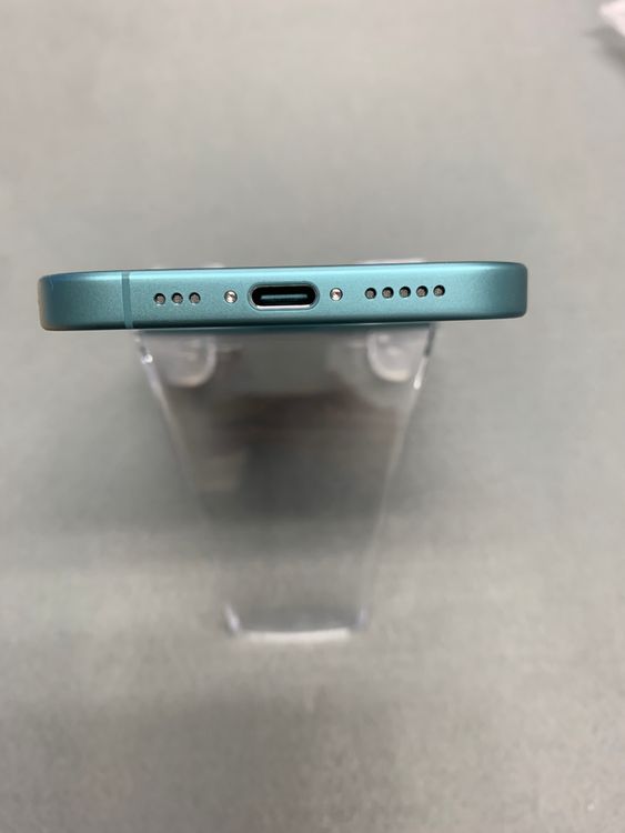 Ķ���ʡ������ǡ�sim�ե꡼��iPhone16 128GB �Хåƥ꡼100%