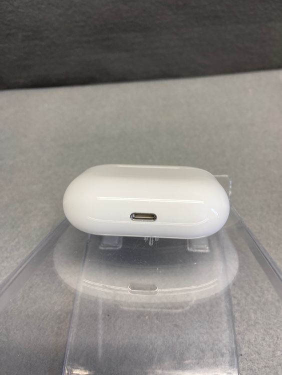 ���� Apple AirPods Pro ������� MagSafe���ť����� MLW3J/A