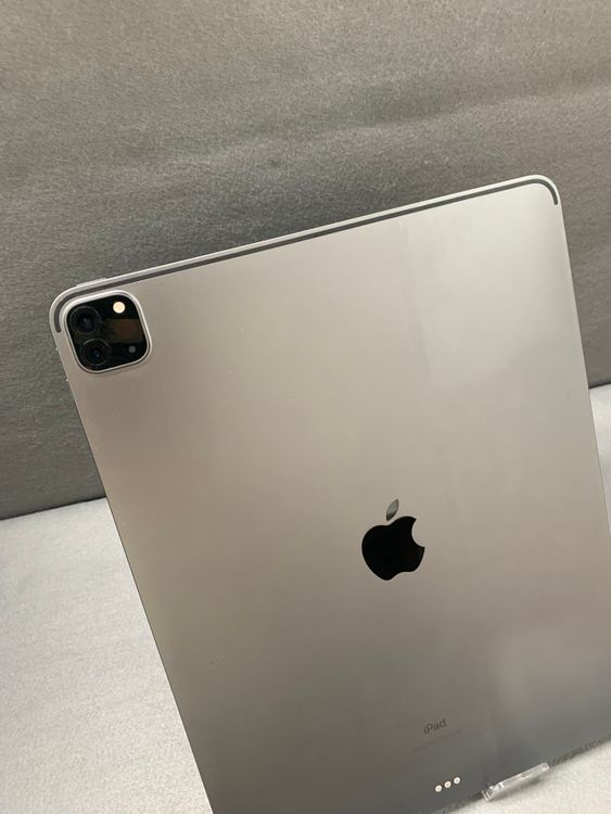 ���� ������ iPad Pro 12.9����� ��4���� 1TB Wi-Fi�� ���ڡ������쥤��