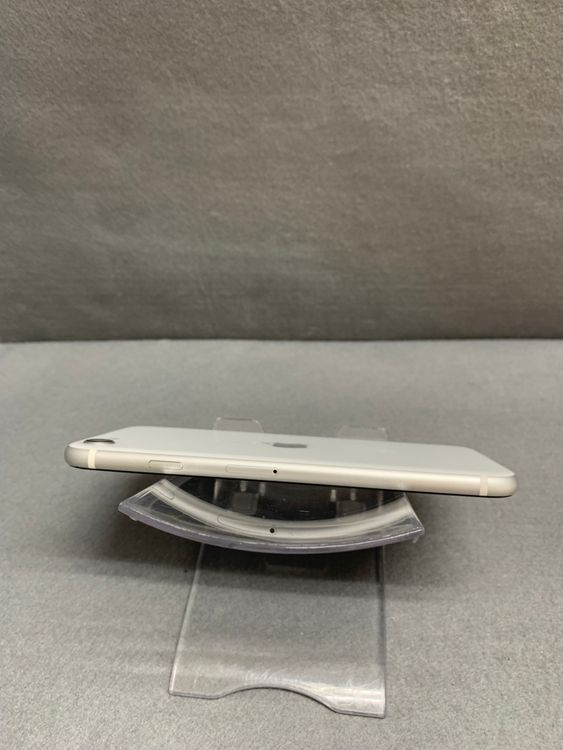 Ķ���� Apple���ȥ��� SIM�ե꡼ iPhoneSE �裲���� 256GB �ۥ磻�ȿ�