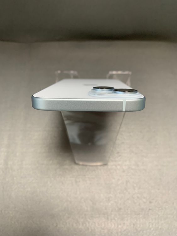 ����Ʊ�� ������ SIM�ե꡼ iPhone15 128GB �֥롼��