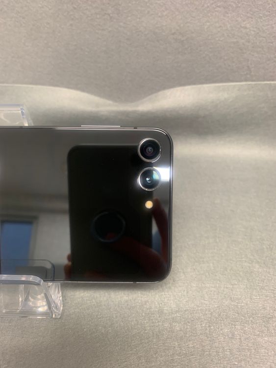 �վ����ɡ������ǡ�sim�ե꡼��galaxy Z fild5 256GB
