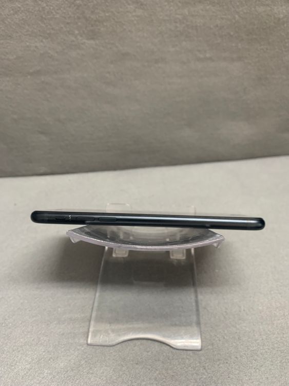 ���� ������ SIM�ե꡼ iPhoneSE �裳���� 128GB �ߥåɥʥ��ȿ�