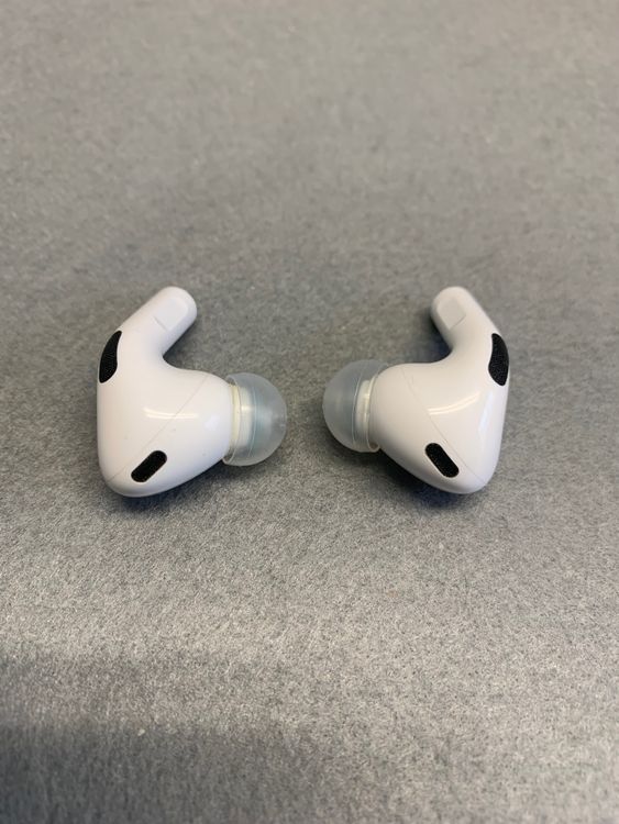 ���� AirPods Pro ��2���� Lightning���Ÿ�