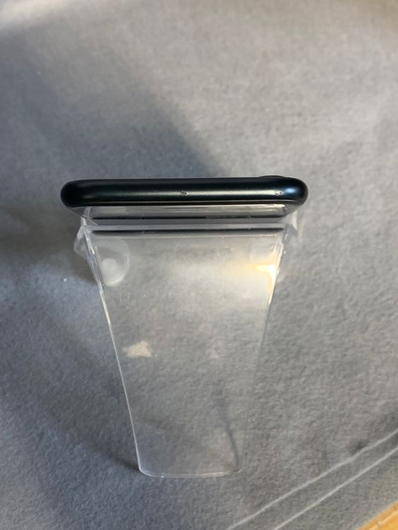 ���ʡ������ǡ�SIM�ե꡼��iPhoneSE �軰���� 64GB �ߥåȥ饤�ȿ�