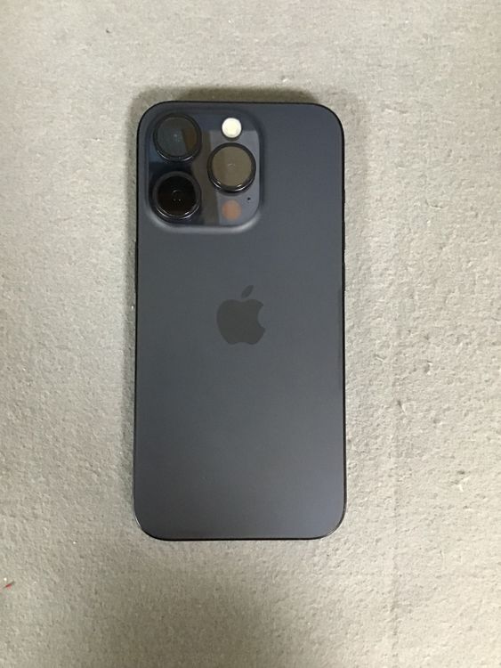 美品 Appleストア版 SIMフリー iPhone15  Pro  256GB ブルーチタニウム