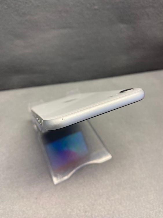 ���� Apple���ȥ��� SIM�ե꡼ iPhoneSE ��2���� 128GB �ۥ磻�ȿ�