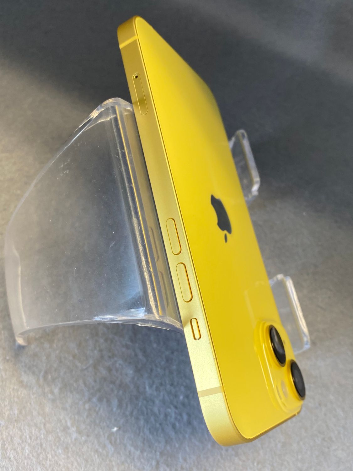 ムスビー｜美品 国内版 SIMフリー iPhone14 128GB イエロー色