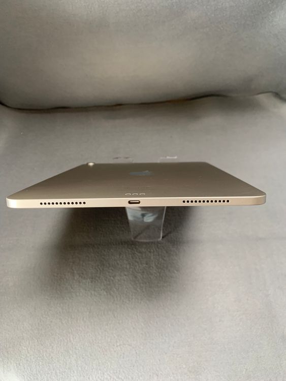 超美品 iPad Air5(M1) 10.9インチ 256GB Wi-Fi版 スターライト色