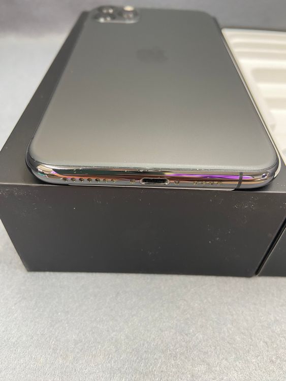 ���� ������ SIM�ե꡼ iPhone11 Pro Max 64GB ���ڡ������졼��