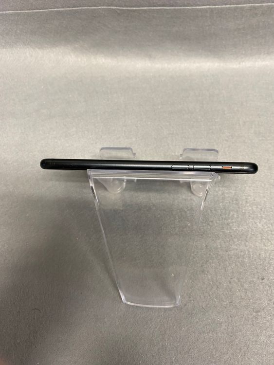 ������š������ǡ�SIM�ե꡼��iPhone7 32GB �֥�å���