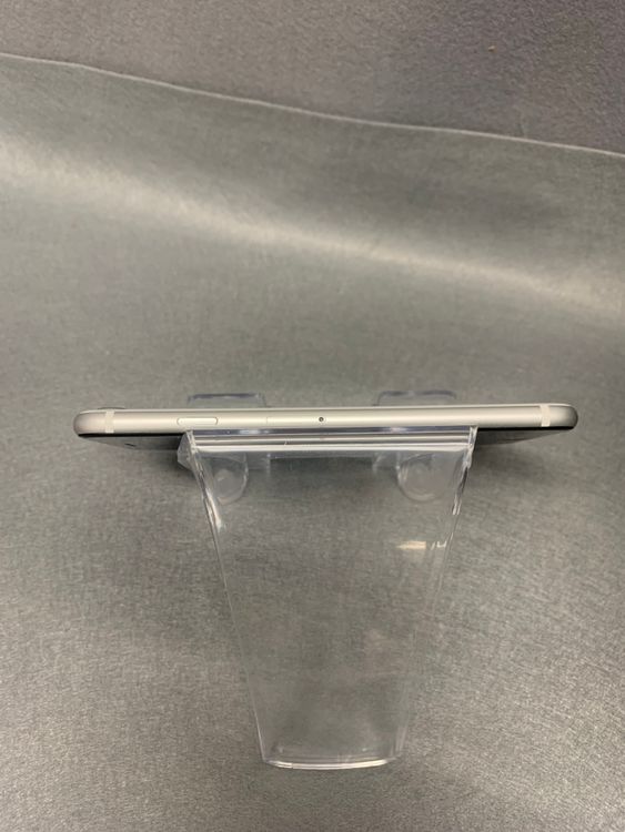 ���ʡ������ǡ�SIM�ե꡼��iPhoneSE ��2���塡 64GB �ۥ磻�ȿ�