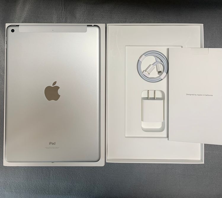 新品未使用 SIMフリー iPad 第9世代 10.2インチ 256GB Cellular版