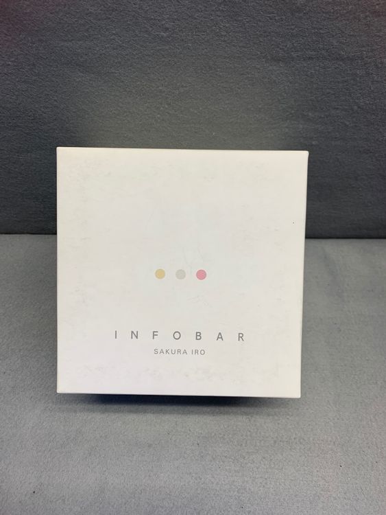 ����̤���ѡ�KYOCERA INFOBAR A03 �����鿧