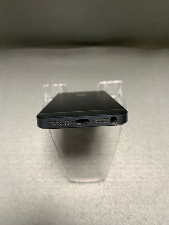 ������ ������ iPhone5 64GB �֥�å���