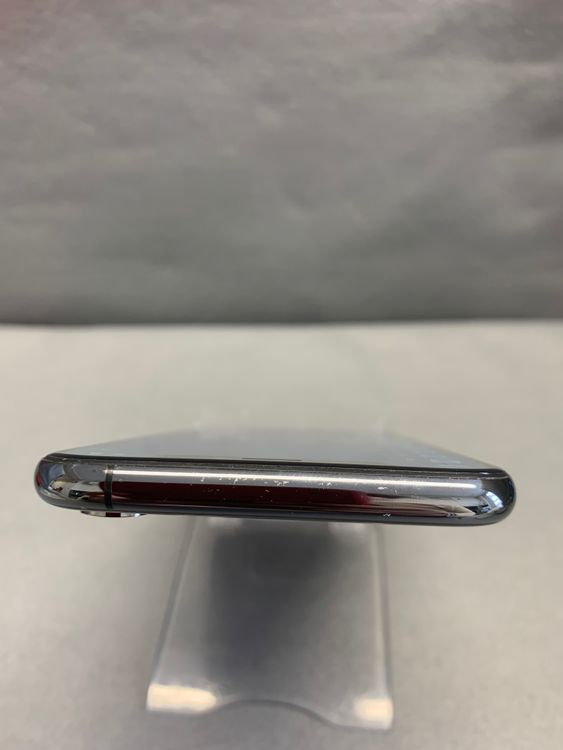 ���ʡ������ǡ�SIM�ե꡼��iPhoneXs 64GB  ���ڡ������쥤��