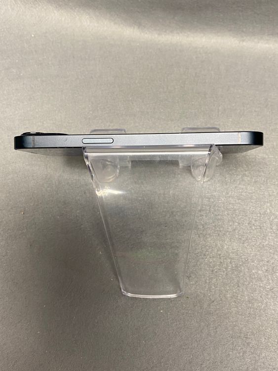 ���ʡ������ǡ�SIM�ե꡼��iPhone13 128GB �ߥåɥʥ��ȿ�