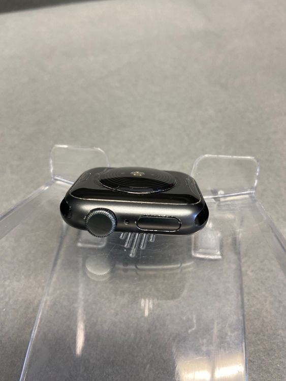 ���� Apple Watch SE ��1���� 32GB GPS��ǥ� 40mm ���ڡ������쥤