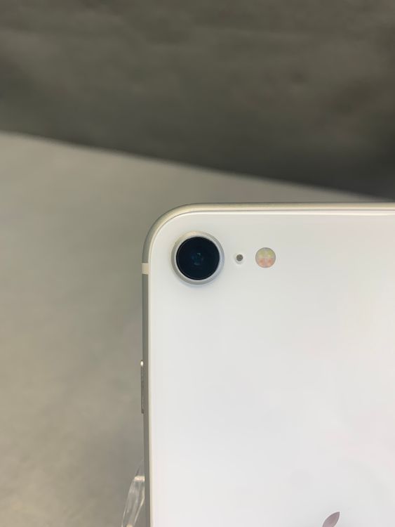 ���ʡ������ǡ�SIM�ե꡼��iPhoneSE �������� 128GB �ۥ磻�ȿ�